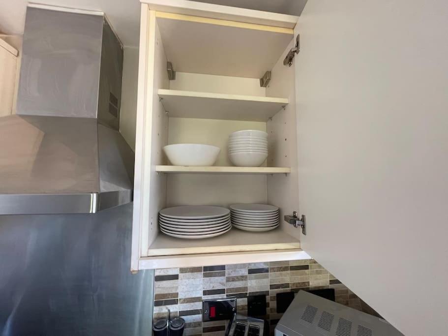Lovely Two Bed Flat Londyn Zewnętrze zdjęcie