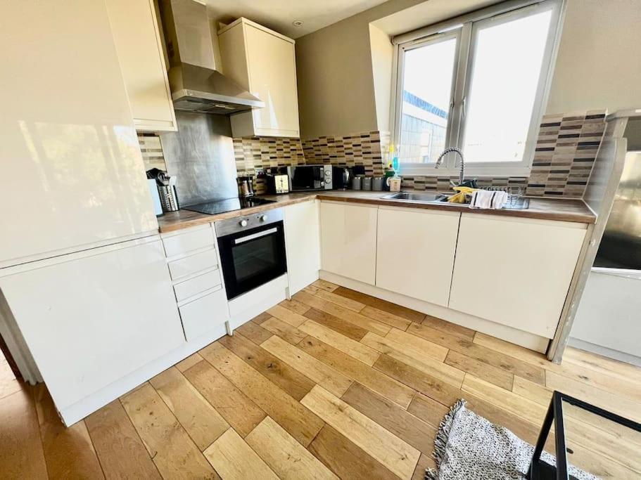 Lovely Two Bed Flat Londyn Zewnętrze zdjęcie