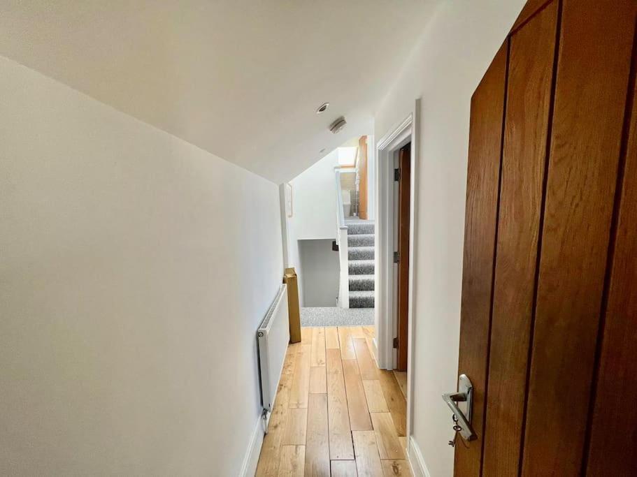 Lovely Two Bed Flat Londyn Zewnętrze zdjęcie